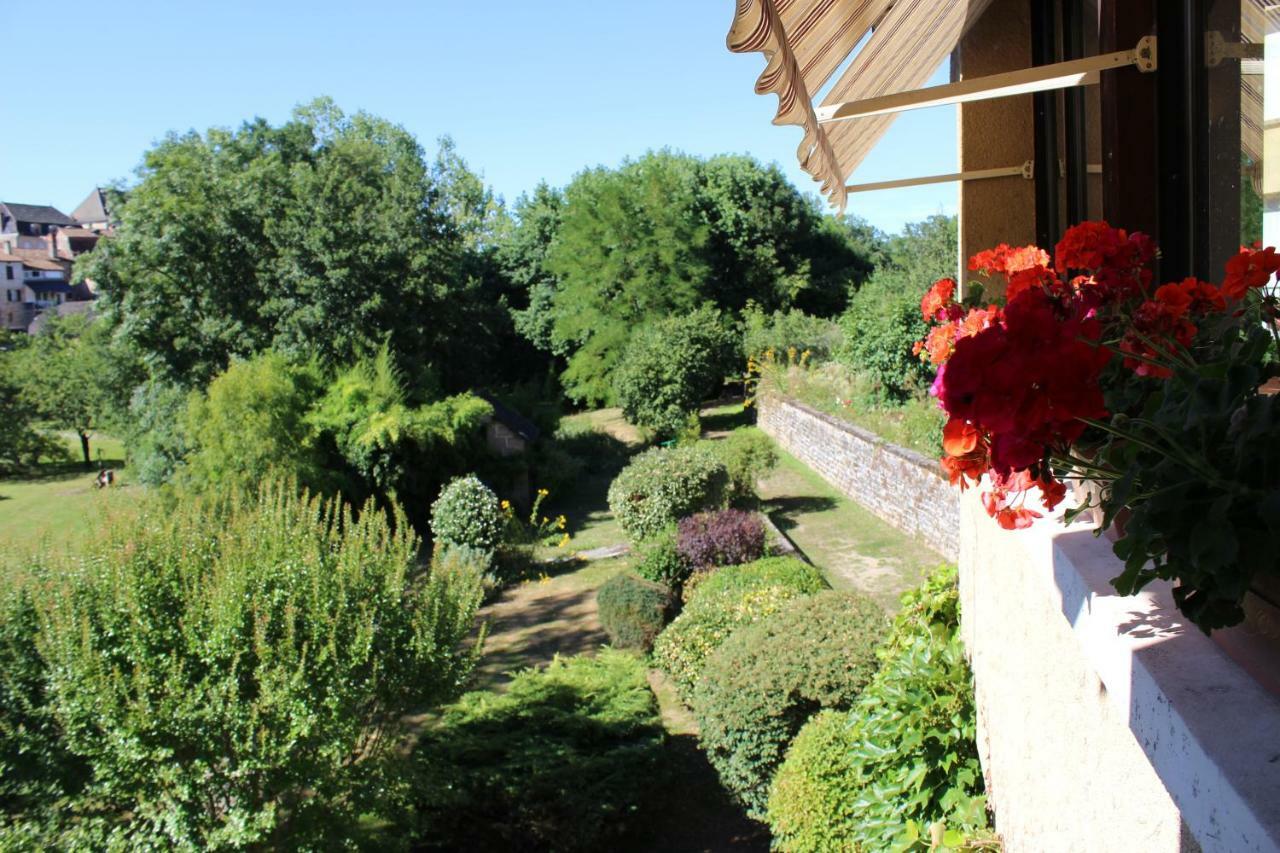 Bergerie Du Chateau - Lacapelle Marival Extérieur photo